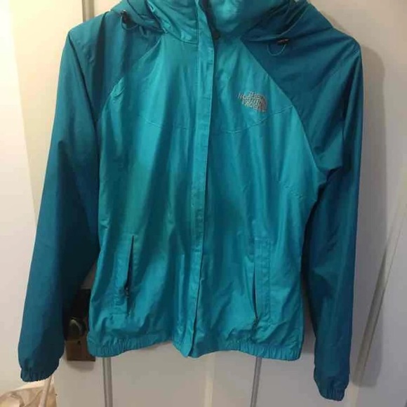North face windbreaker - Picture 2 of 4